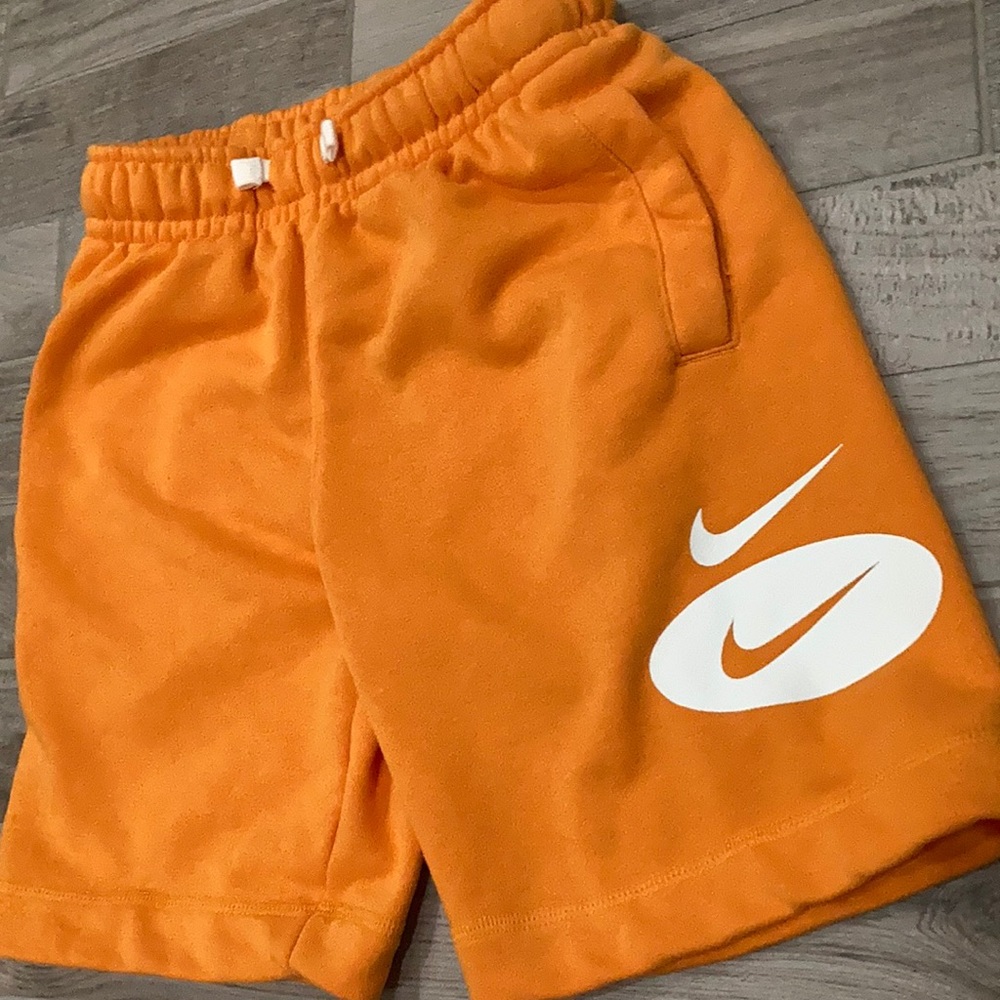 Nik Shorts